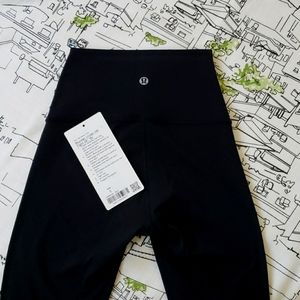 Wunder Under HR Tight 28" *Br